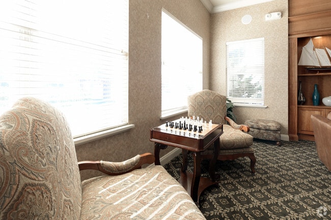 Community Room - Harbor Village at the Commons