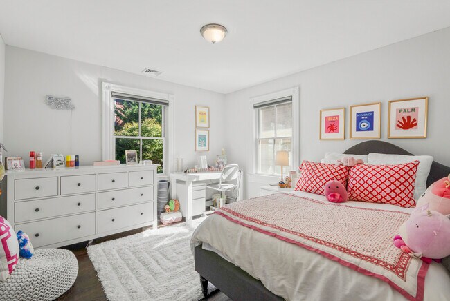 Building Photo - 251 Mt Pleasant Ave