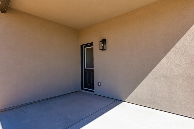 Building Photo - 17491 Granada Dr