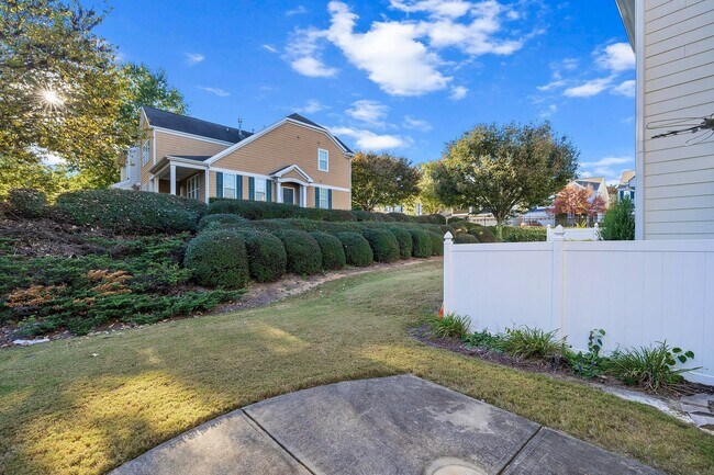 Building Photo - 3 Bed 2.5 Bath Home located in Heritage Hills, Wake Forest