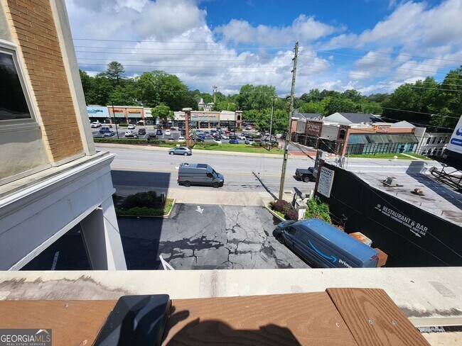 Building Photo - 2285 Peachtree Rd NE