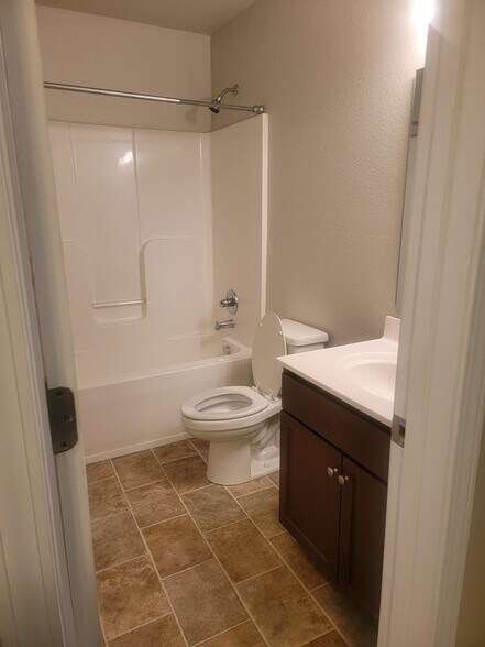 Full bath main hallway - 218 N Washington St
