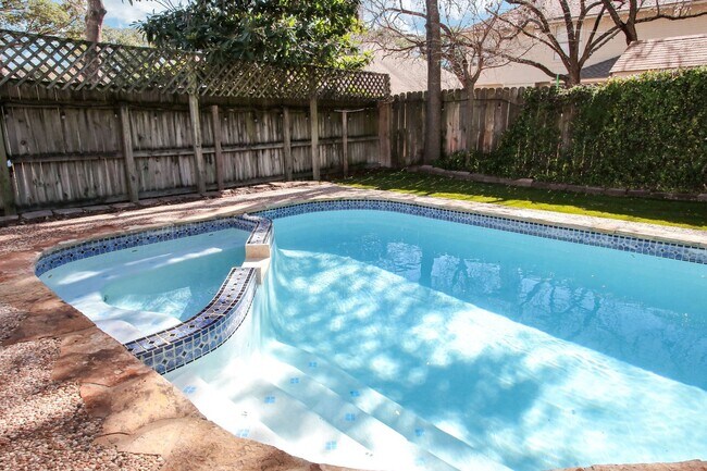 Building Photo - ***APPLICATION CURRENTLY UNDER REVIEW***Gated Lost Oaks Home with Private Pool & First-Floor Prim...