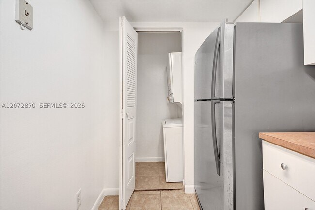 Building Photo - 770 Claughton Island Dr
