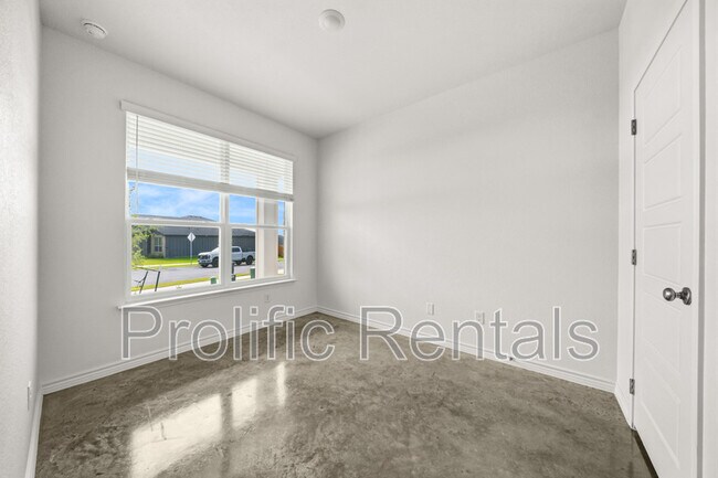 Building Photo - 8901 Prickly Ash Dr