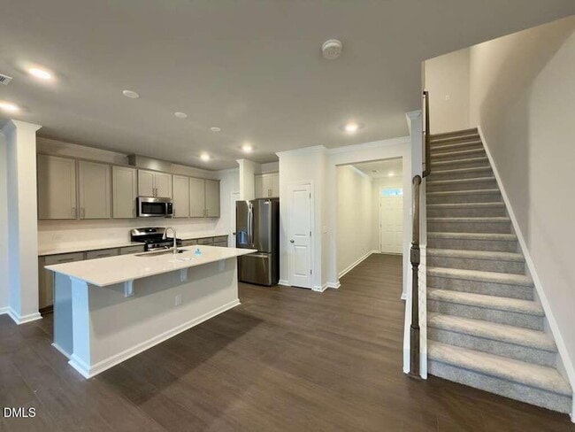 Building Photo - 6005 Grey Colt Wy