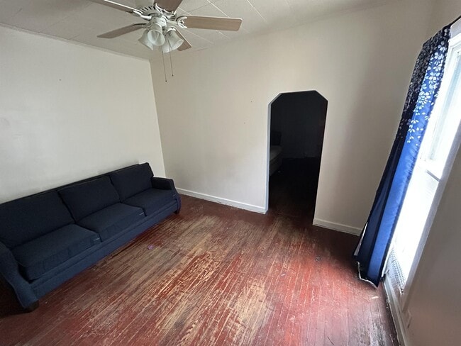 Building Photo - 615 E Water St