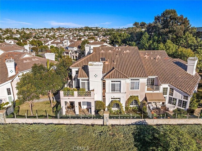 Building Photo - 31 Shorebreaker Dr