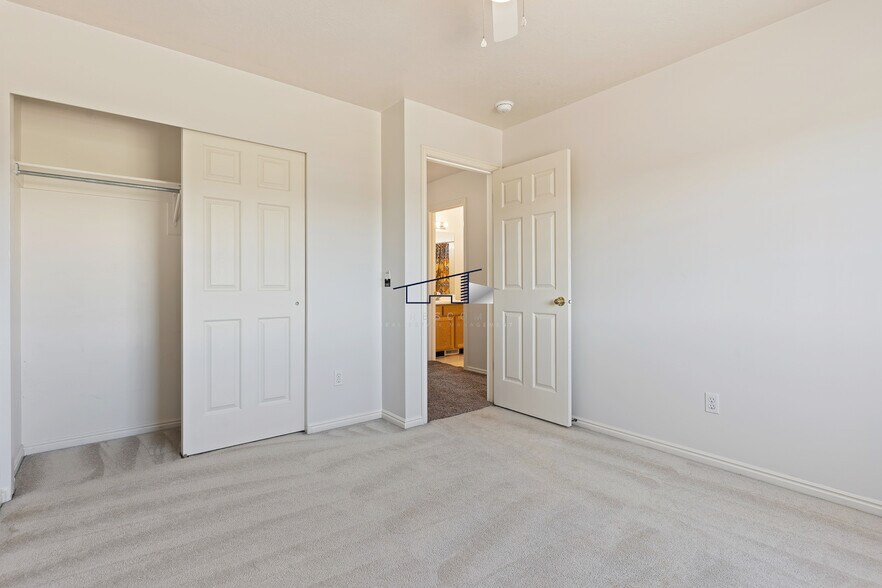 Building Photo - 5589 S 3275 W