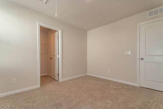 Building Photo - 578 Cherrywood Ln
