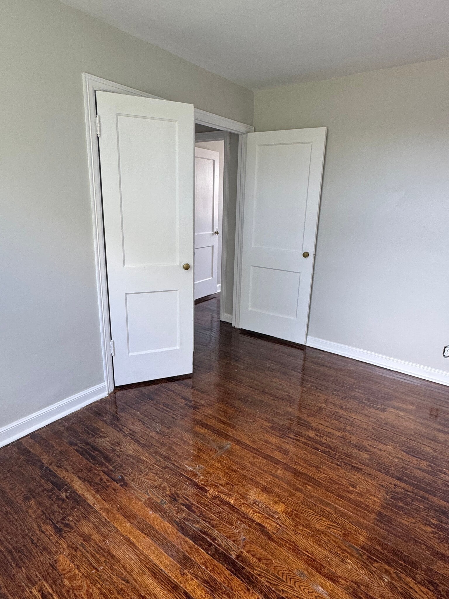 Building Photo - 4643 Weymouth St