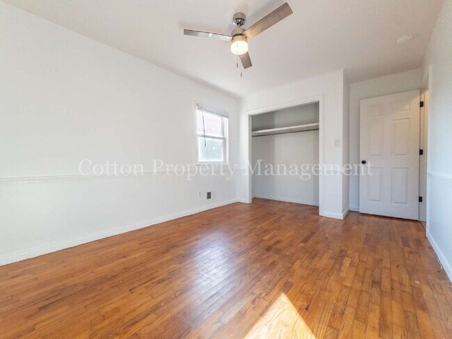 Building Photo - 101 Hyacinth Ave