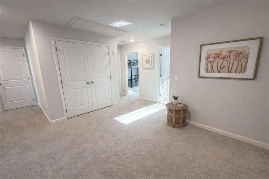 Building Photo - 3190 Greyton Dr