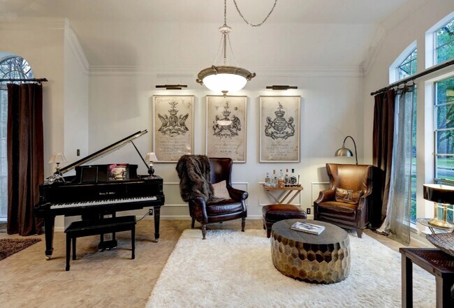 Building Photo - 7807 Allegro Dr