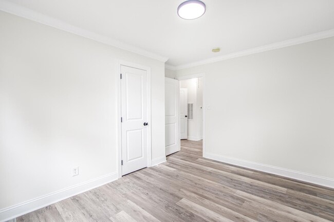 Building Photo - 500 Jackson Ln