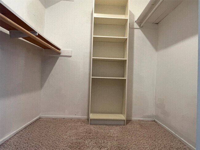 Building Photo - 13004 Trail Hollow Dr