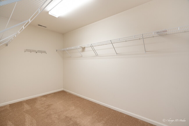 Building Photo - 2640 Chelsey St