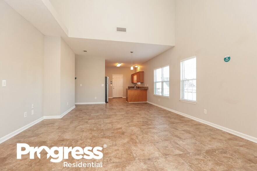 Building Photo - 1207 Larzelere Ln