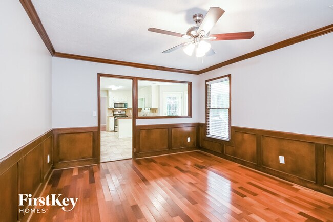 Building Photo - 1214 Hollytree Ct