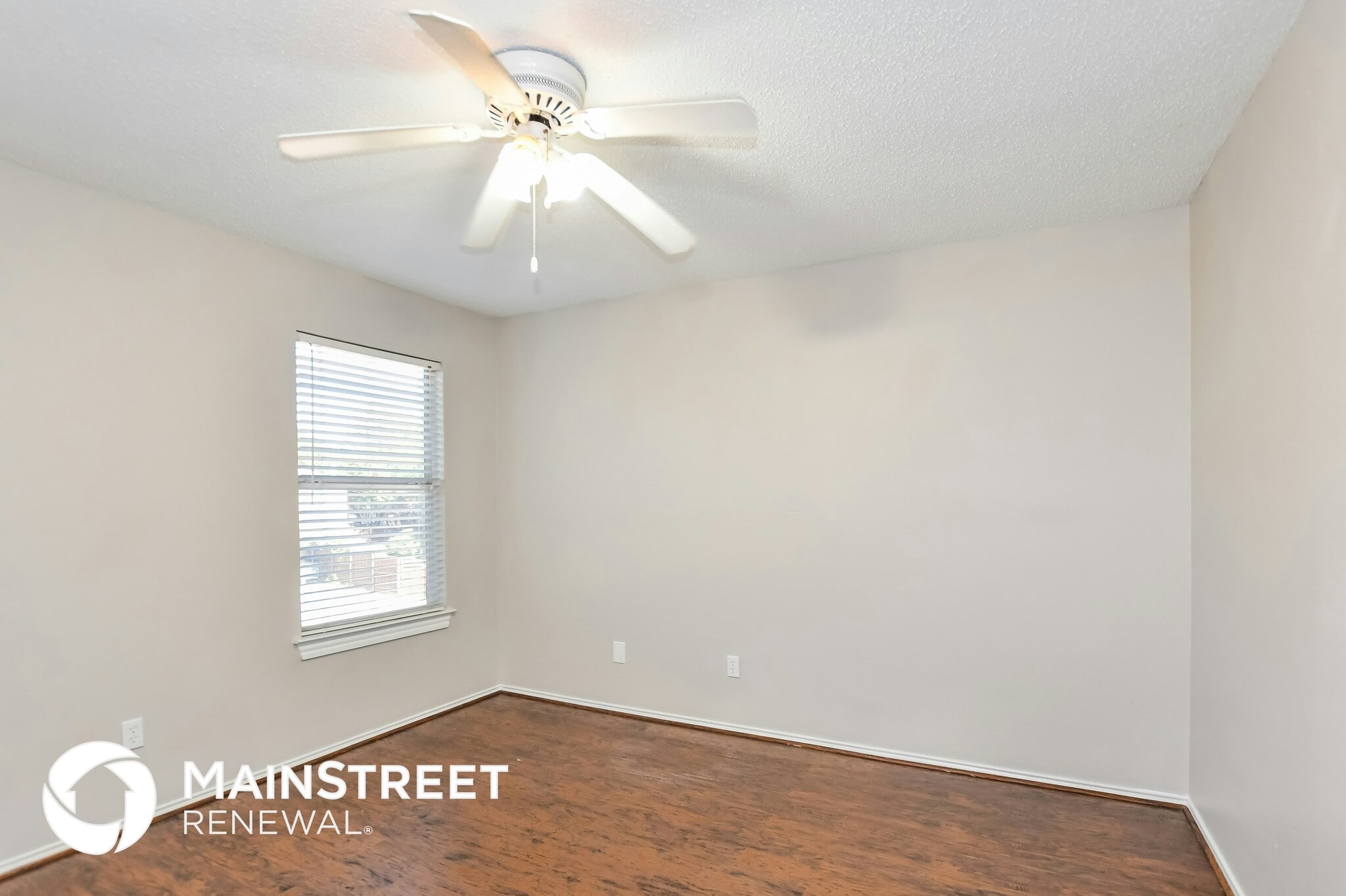 Building Photo - 1202 Starpoint Ln