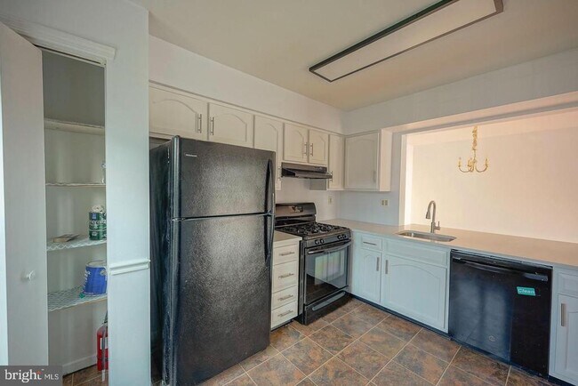 Building Photo - 3102B Limestone Way