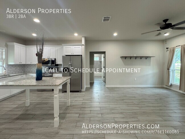 Building Photo - 2410 Golf-