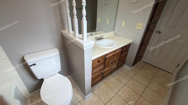Building Photo - 107 Floral Dr