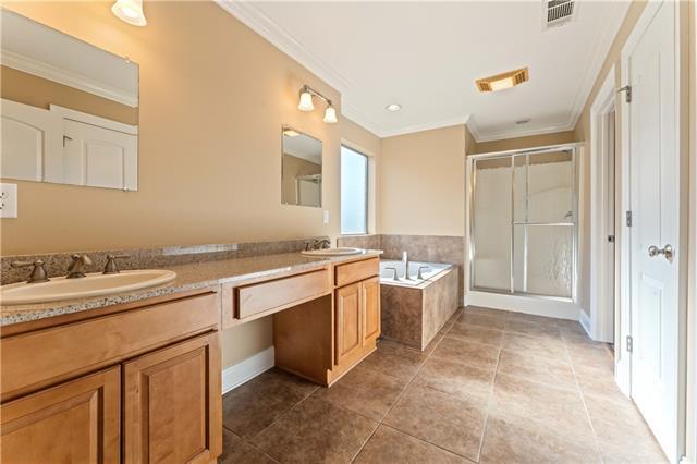Building Photo - 16099 Blue Bayou
