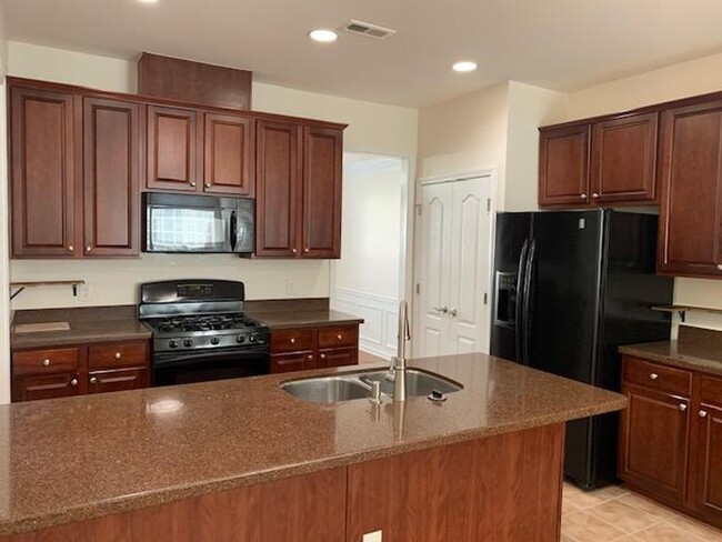 Building Photo - 4627 Manassa Pope Ln