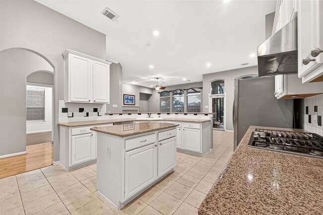 Building Photo - 23734 Indian Hills Way