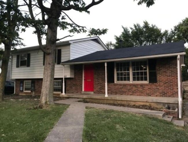 Building Photo - 653 Bishop Dr