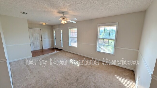 Building Photo - 15 Clark St