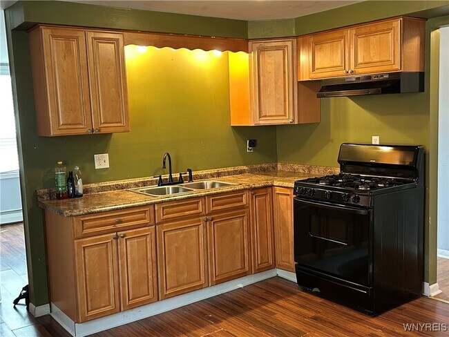Building Photo - 18 Barone Cir