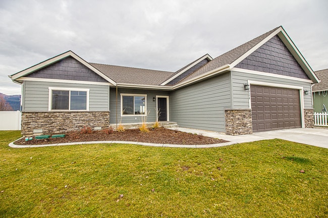 Primary Photo - 15176 N Pristine Cir