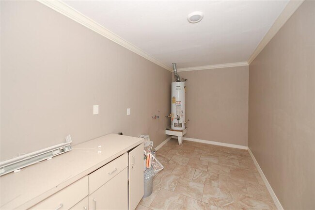 Building Photo - 7703 Mosewood St