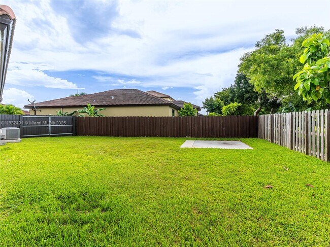 Building Photo - 28381 SW 128th Pl