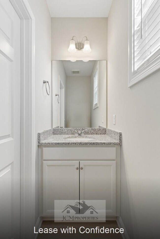 Building Photo - 109 Lambert Fld