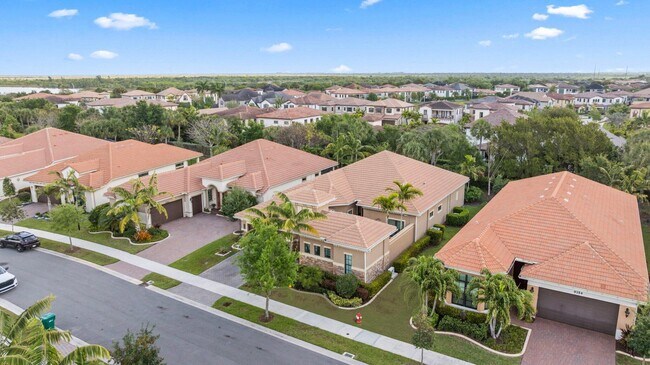 Building Photo - 9368 Cantal Cir E