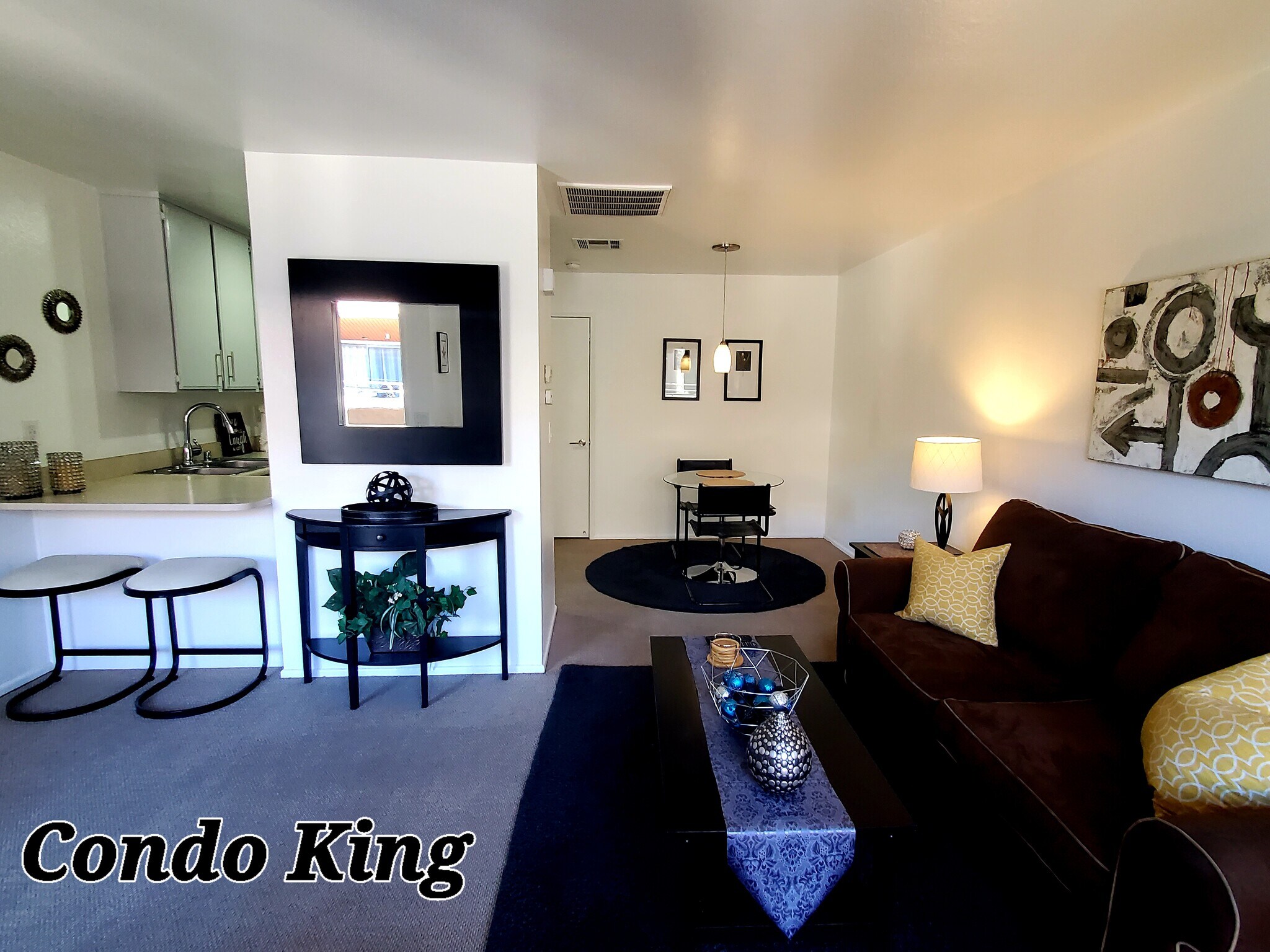 Building Photo - 470 S Calle Encilia