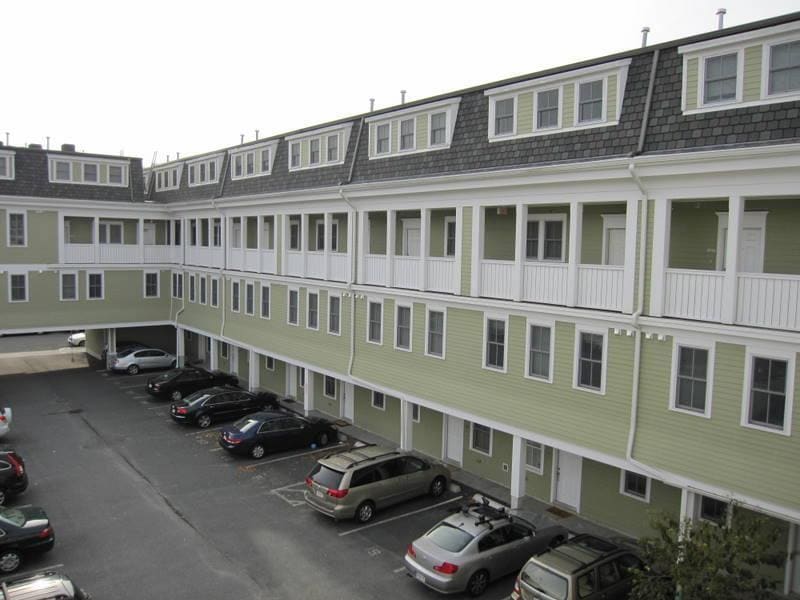 Building Photo - 115 2nd St