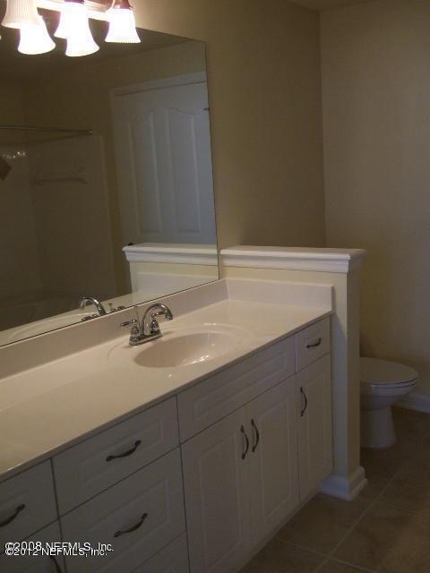 Building Photo - 1 bedroom in Jacksonville FL 32246