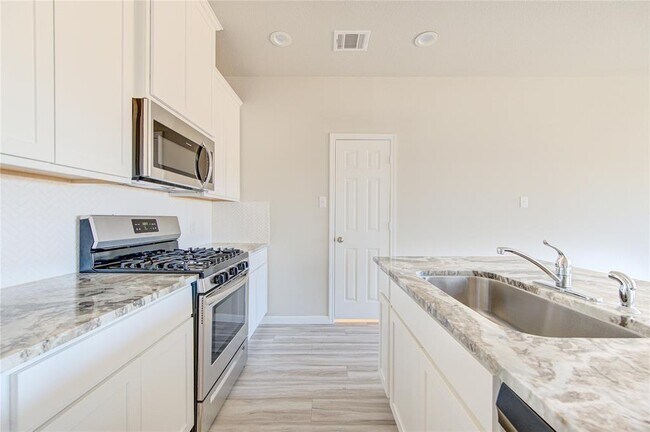 Building Photo - 430 Aurora Creek Ln