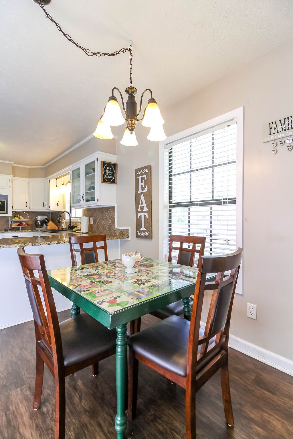 Building Photo - 87 Aileen Dr