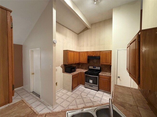 Building Photo - 1423 Elkwood Dr