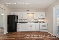 Building Photo - 4139 Oak Park Dr SE