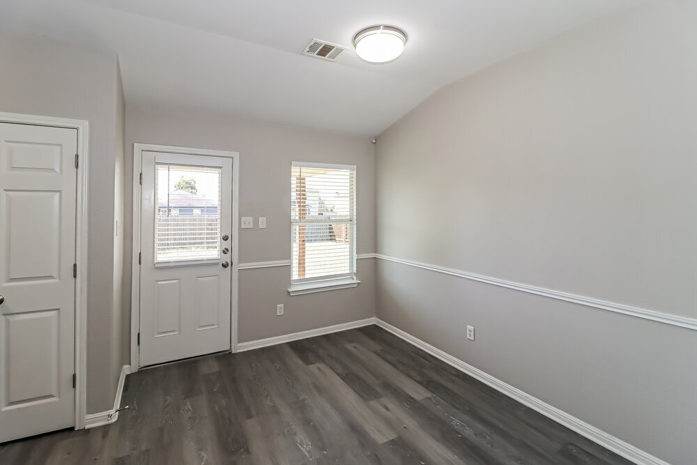 Building Photo - 223 Legends of Hutto Tr