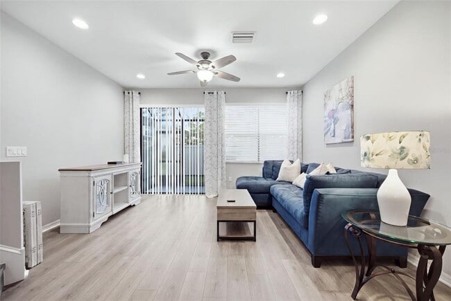 Building Photo - 30138 Southwell Ln