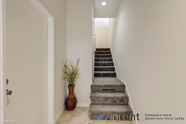 Building Photo - 2 br, 2 bath Townhome - 57 Sereno Cir, Oak...