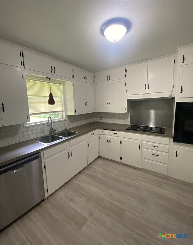 Building Photo - 2701 W Scott Blvd