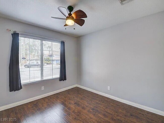 Building Photo - 1443 Basin View Cir